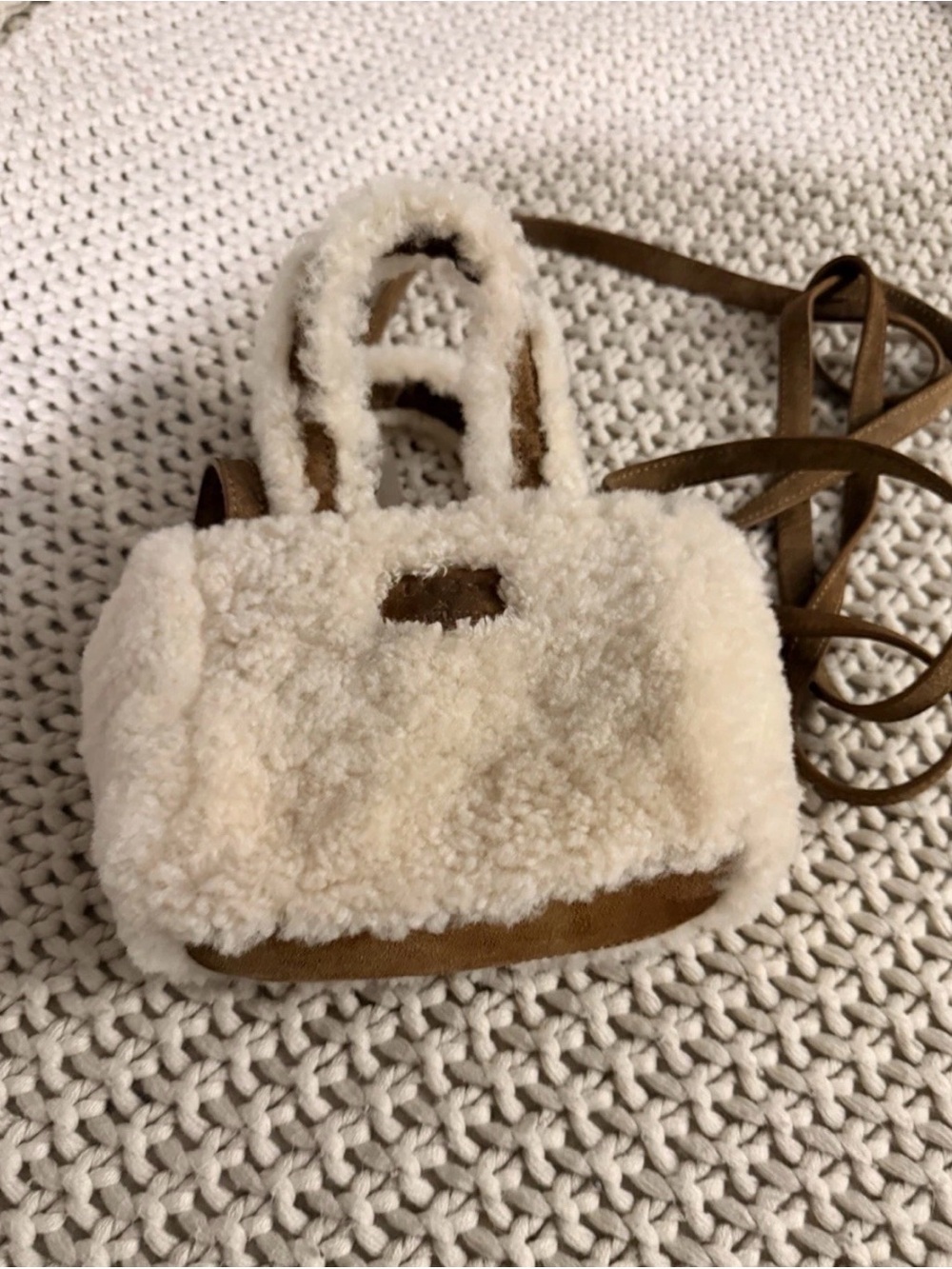 UGG SMALL TOTE in Cream and Brown